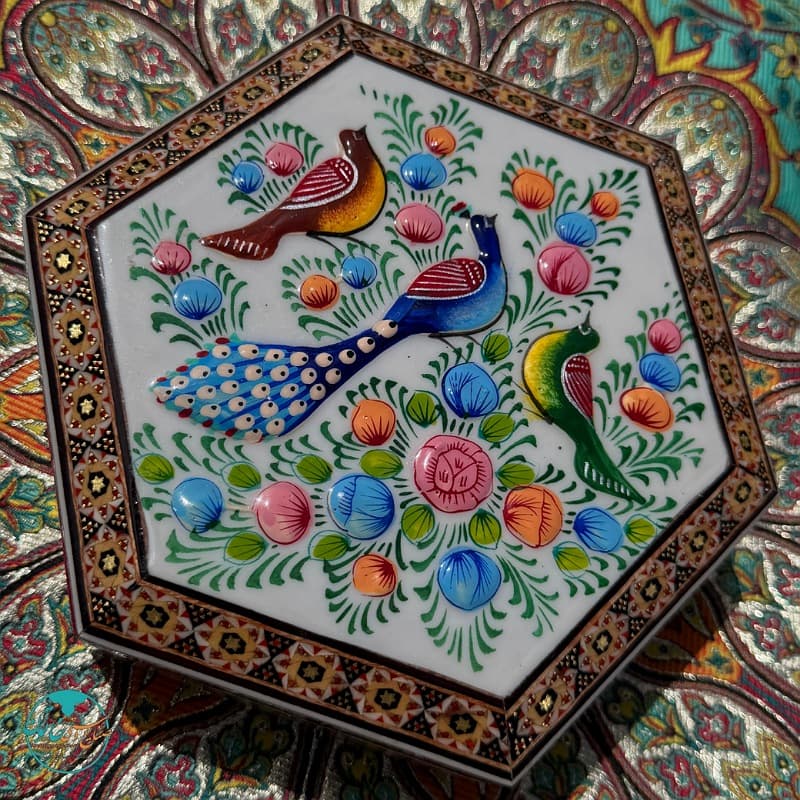 جعبه شش‌گوش خاتم‌کاری (گل و بلبل)18در18 — تصویر ۵