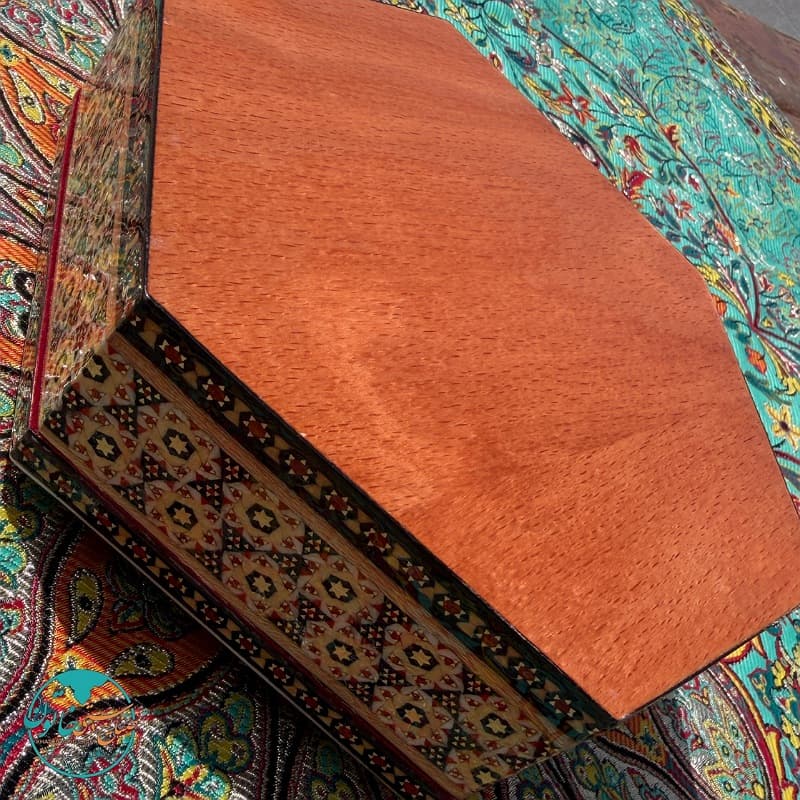 جعبه شش‌گوش خاتم‌کاری (گل و بلبل)18در18 — تصویر ۳