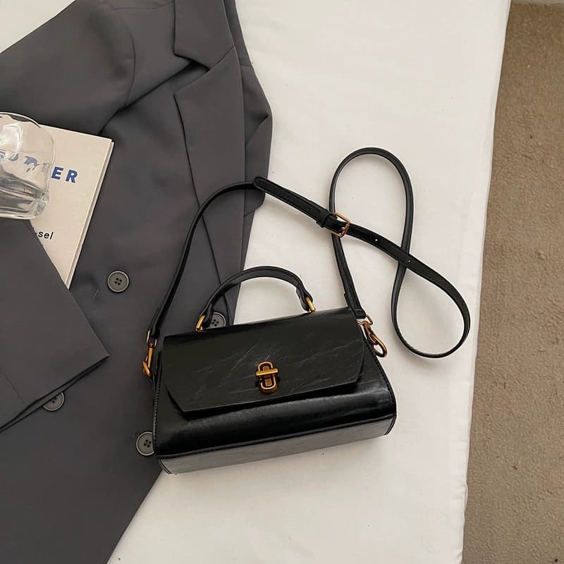 کیف وارداتی دوشی مینیمال دخترونه — تصویر ۲