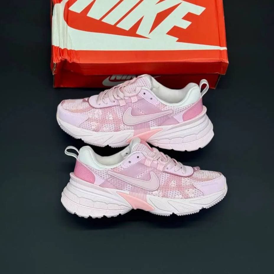 کفش کتونی نایک وی‌ تو‌ کی گلدار ساکورا ادیشن – Nike V2K Run Sakura Edition