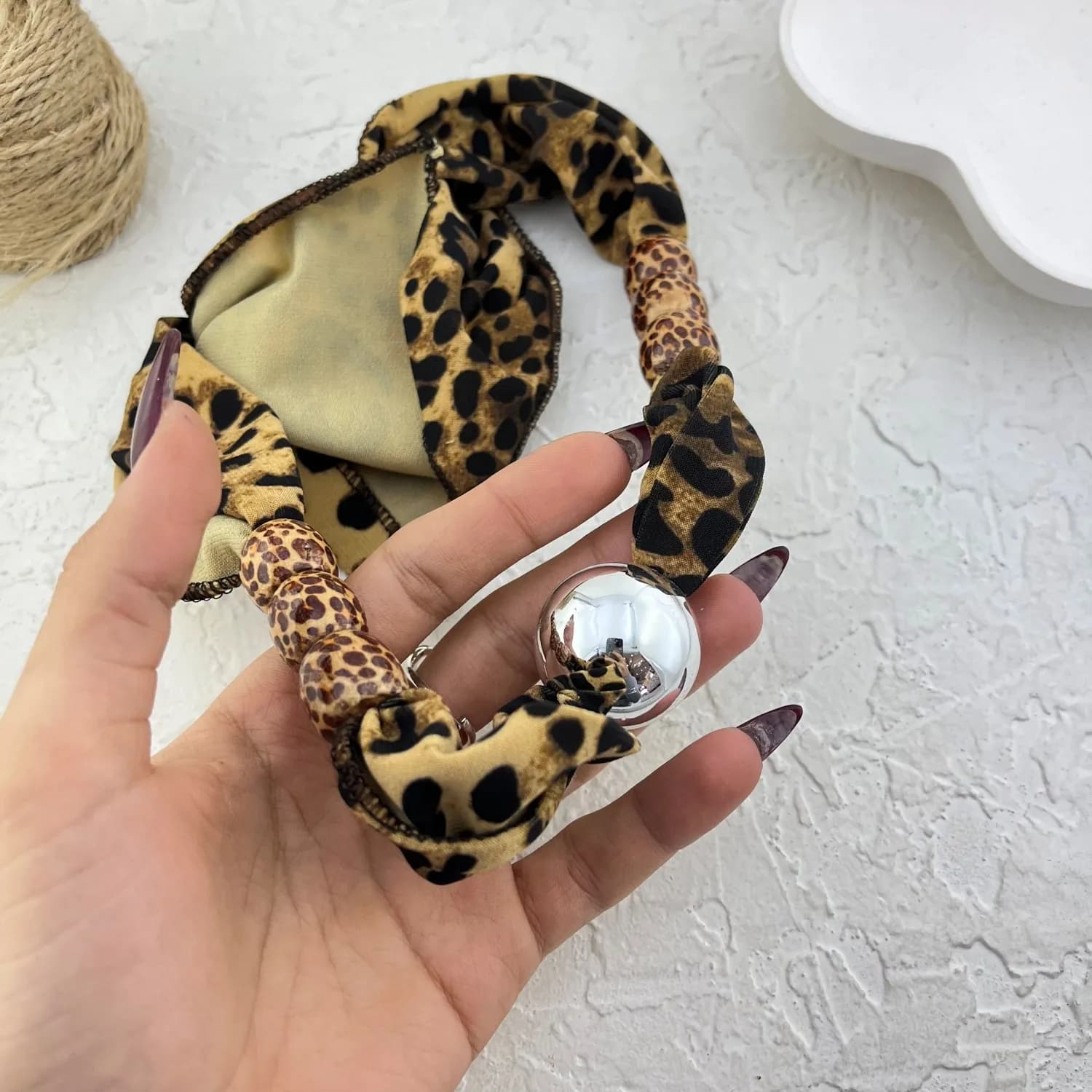 گردنبند زنانه پارچه ای مدل پلنگی کد N5158 — تصویر ۲
