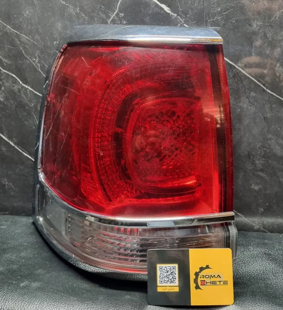 چراغ خطر روی گلگیر چپ لندکروز 2008 تا 2011 | استوک (اصلی)