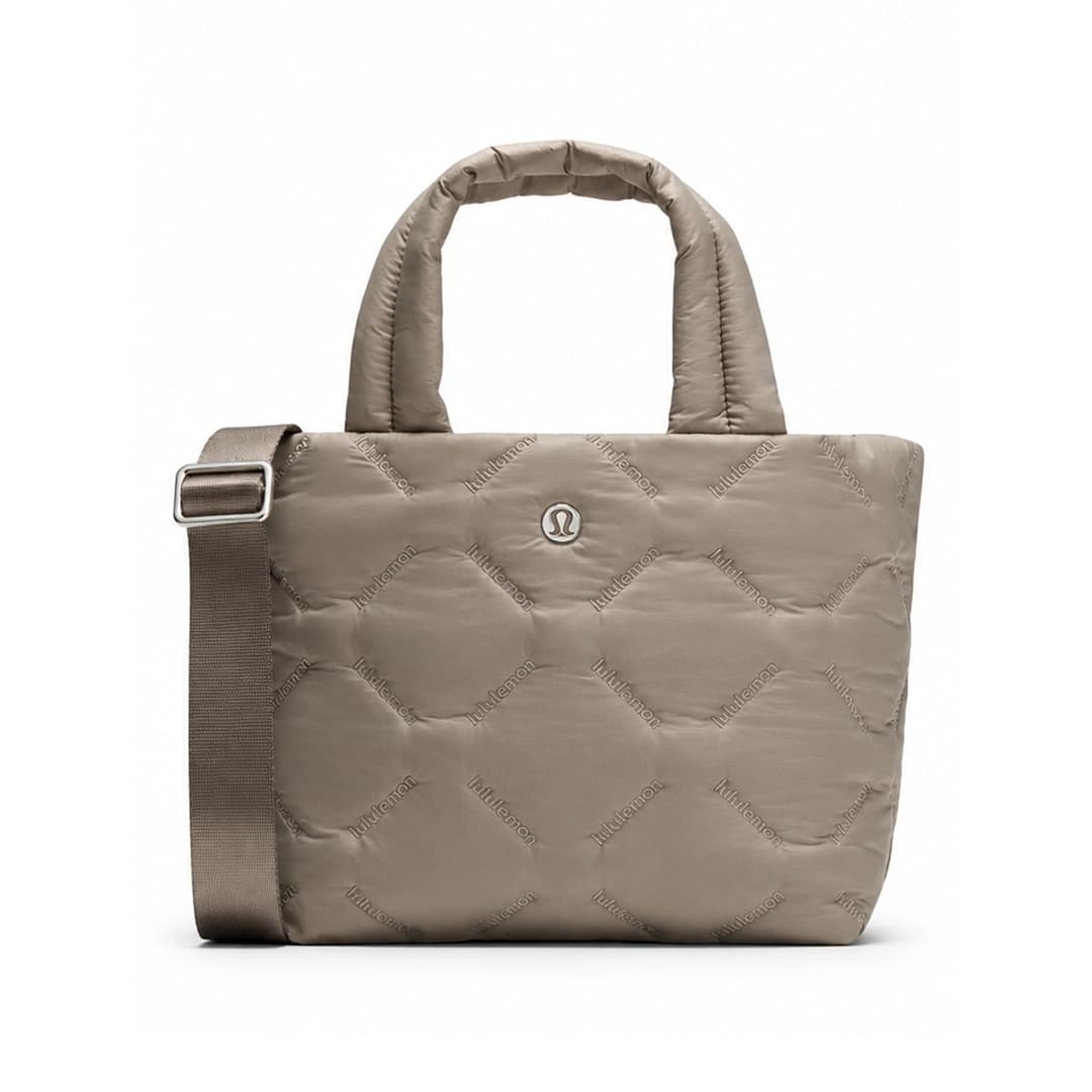 توت بگ مینی لولولمون Guilty Pleasures Tote Bag Mini 5L — تصویر ۲