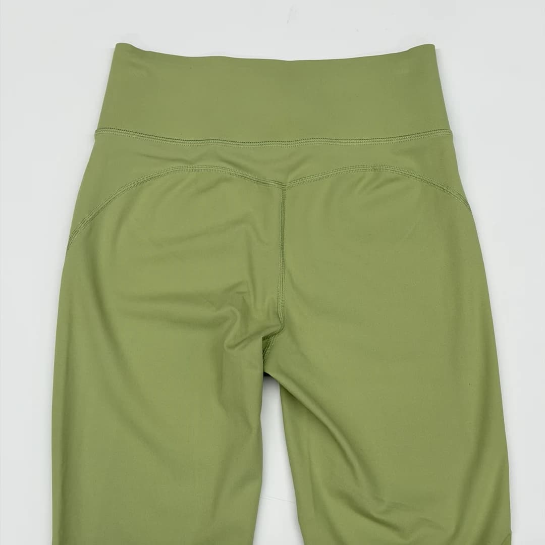 لگ کد 23 های کوالیتی Lululemon — تصویر ۴