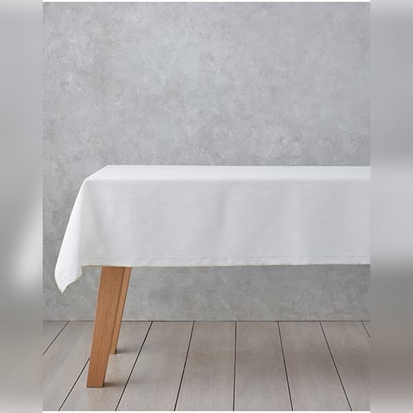 رومیزی 150×200 سانتی متر انگلیش هوم مدل Celine