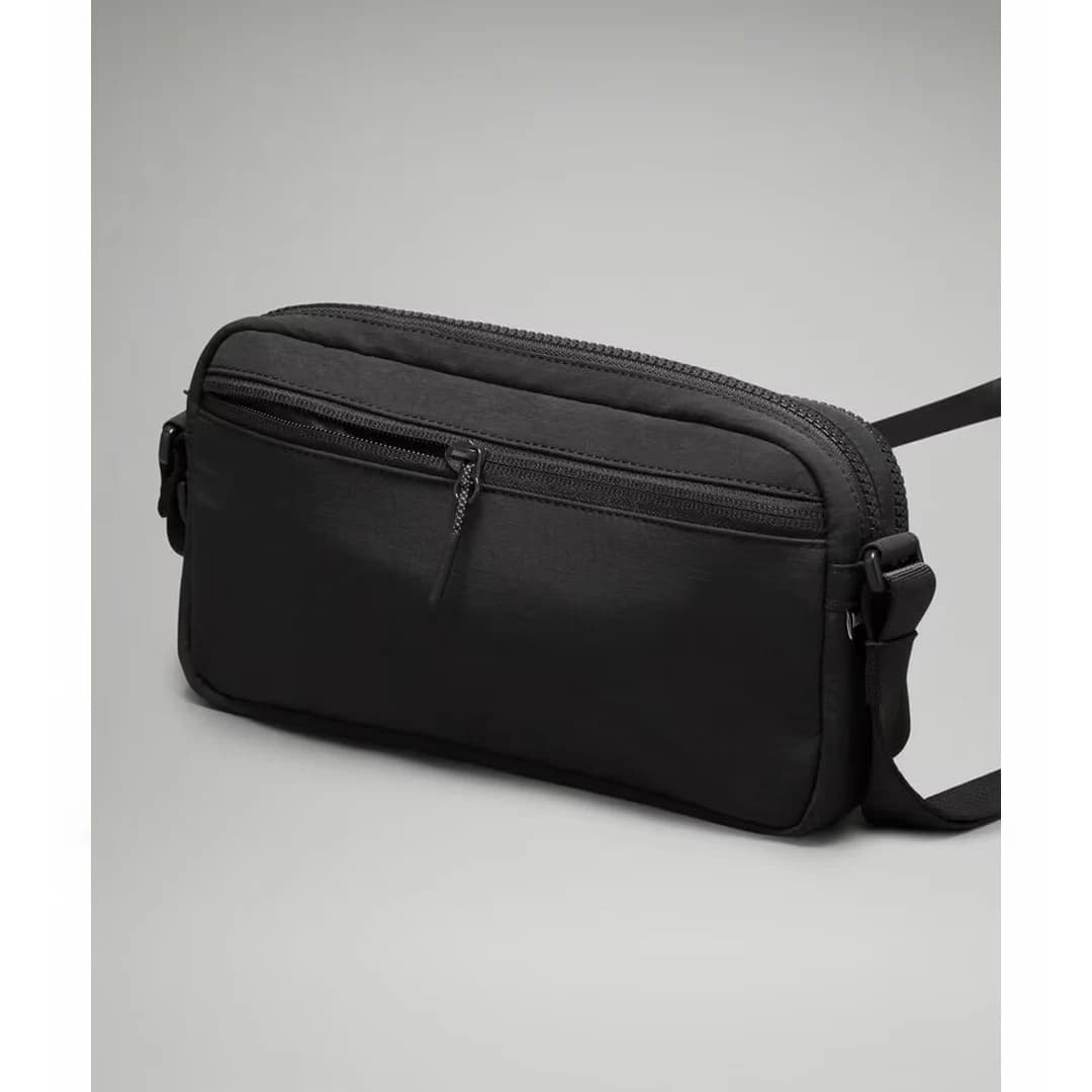 کراس بادی لولولمون Multi-Pocket Crossbody — تصویر ۷