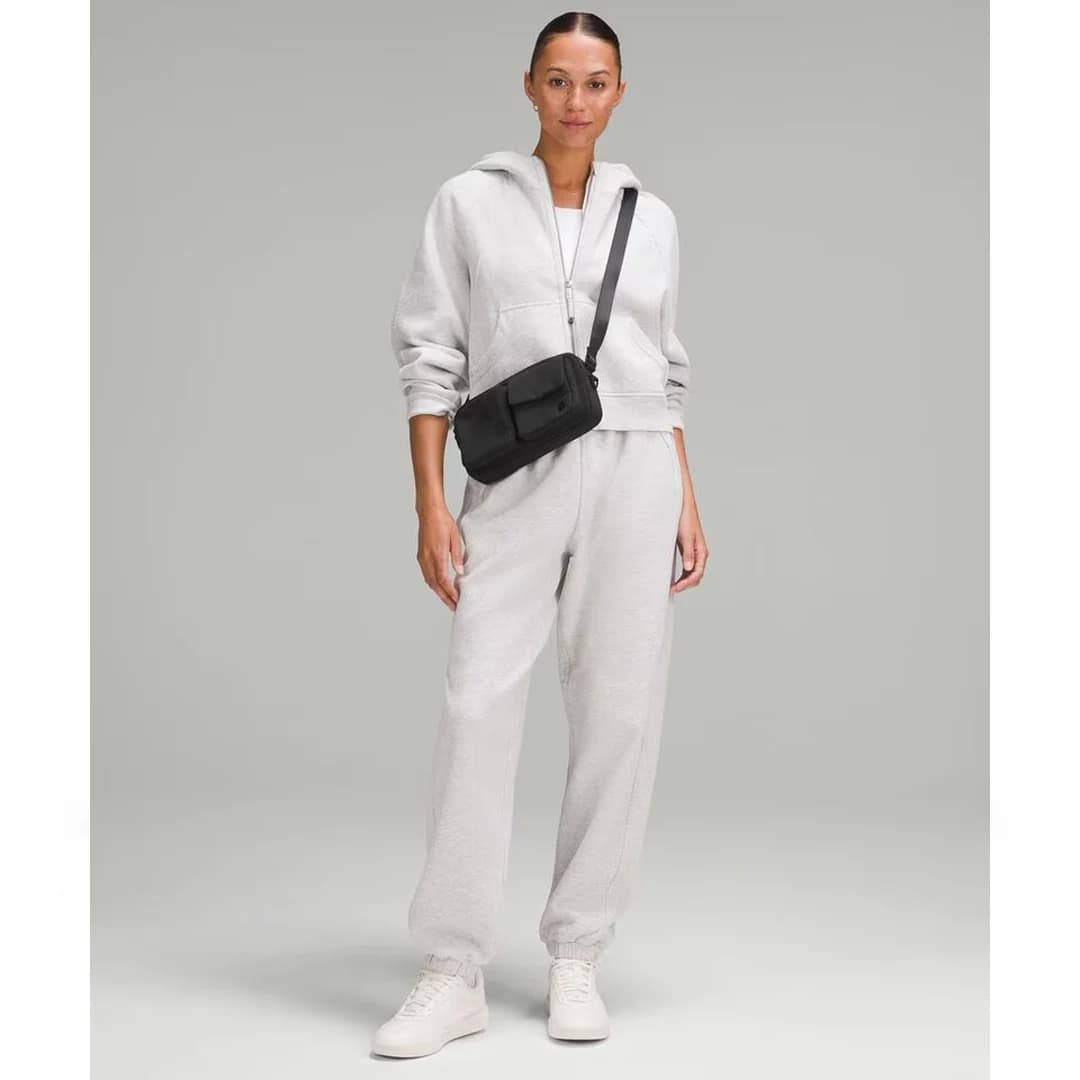 کراس بادی لولولمون Multi-Pocket Crossbody — تصویر ۲
