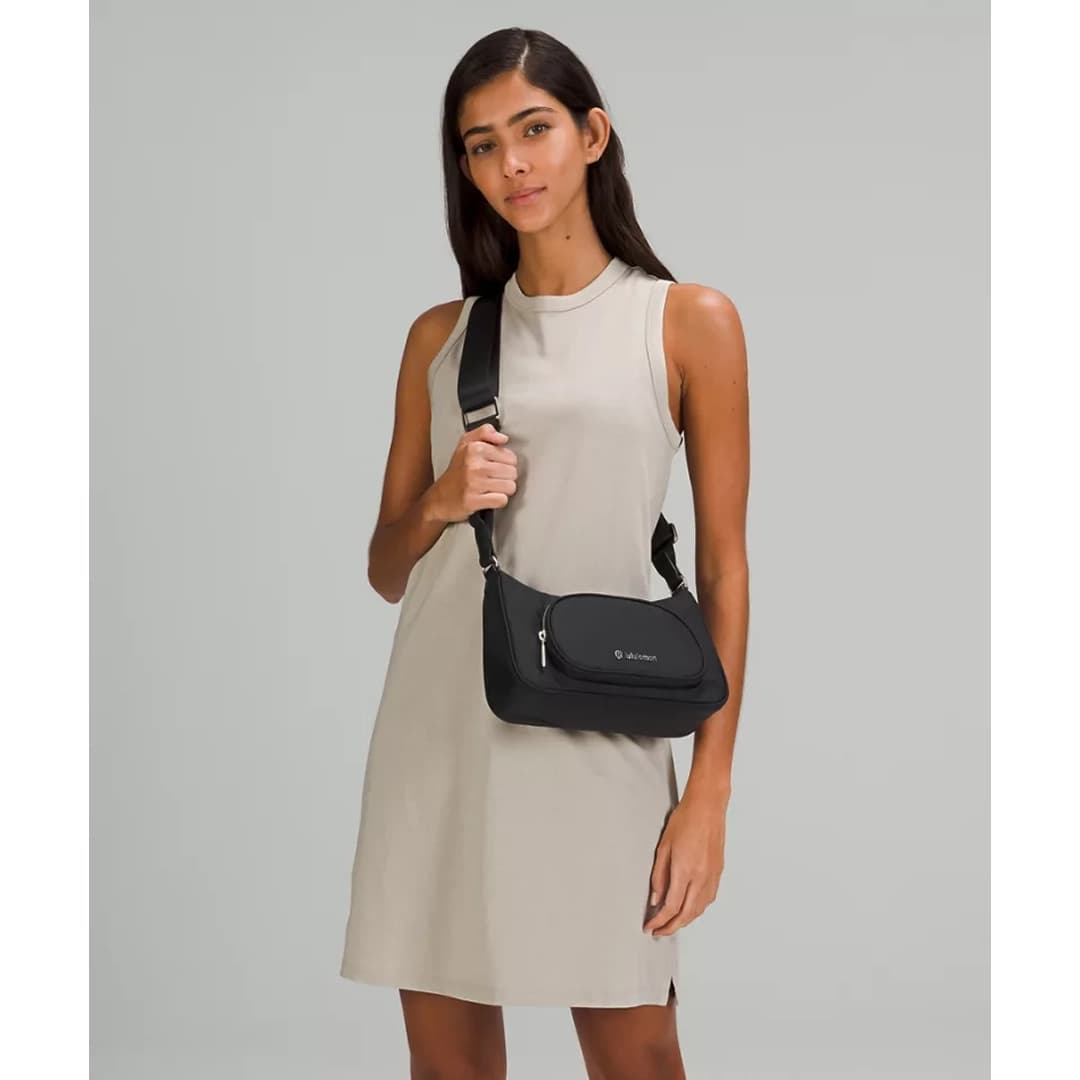 کراس بادی لولولمون Crossbody with Nano Pouch — تصویر ۵