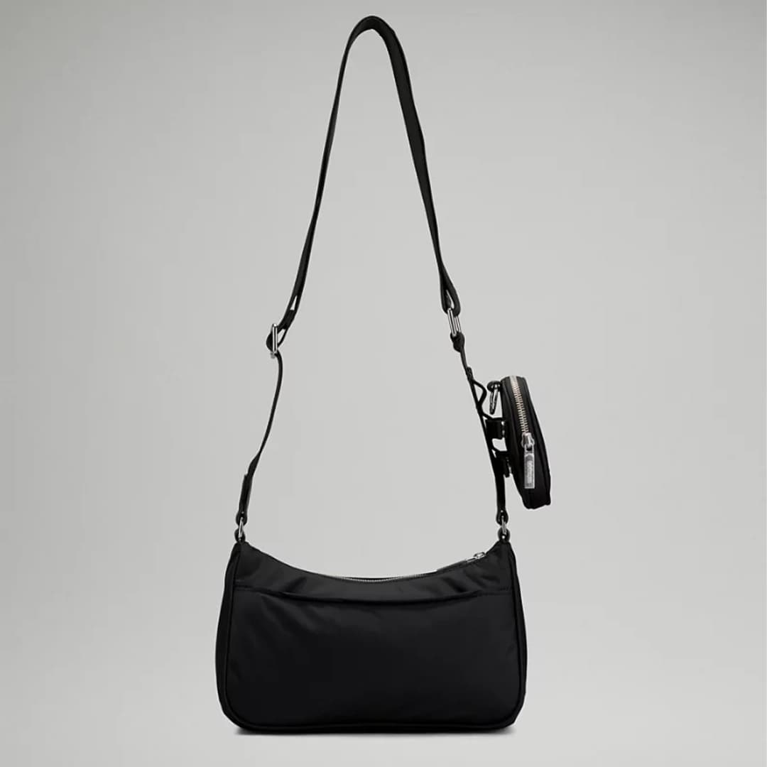 کراس بادی لولولمون Crossbody with Nano Pouch — تصویر ۳