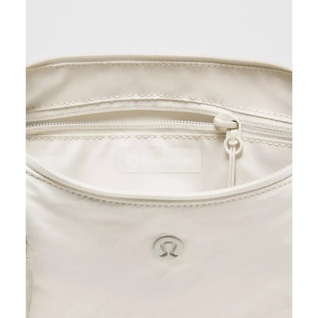 کراس بادی بگ لولولمون Slouchy Sling Bag — تصویر ۷