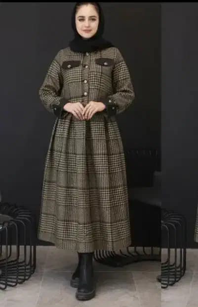 ست دوتیکه کت و دامن یاس_شیکان — تصویر ۳