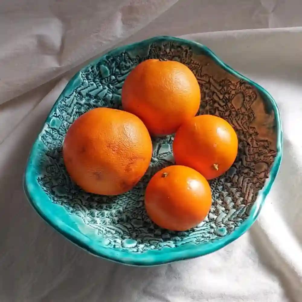 کاسه میوه خوری سرامیکی دست ساز – طرح قلاب بافی – تک نسخه – کد۴ — تصویر ۲
