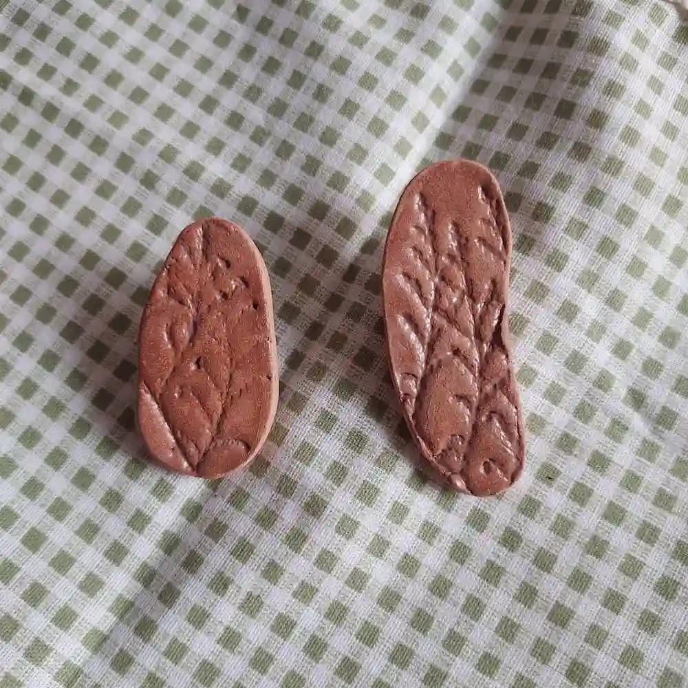 گوشواره میخی سرامیکی دست ساز ـ طرح برگ ـ کد 4