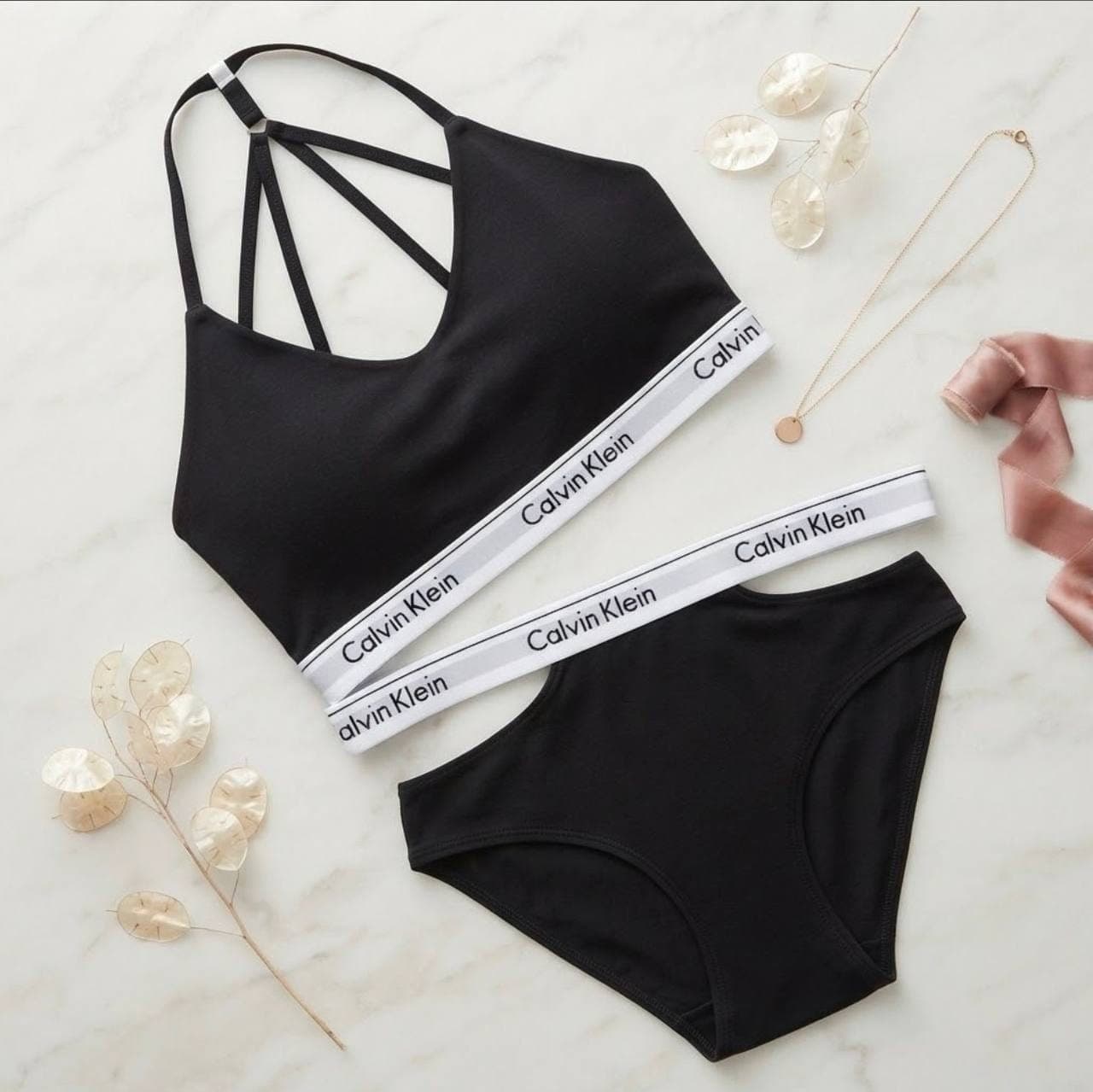 نیم تنه شورت calvin kleinزنانه