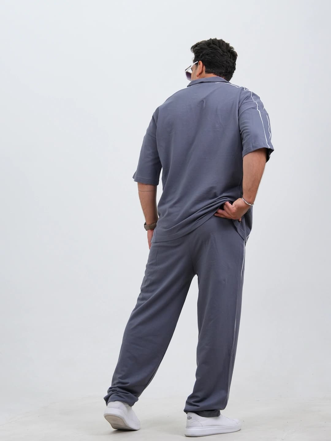 ست مردانه تیشرت و شلوار بگ پنبه ماکان LOEWE کد 100149 E 101 — تصویر ۴