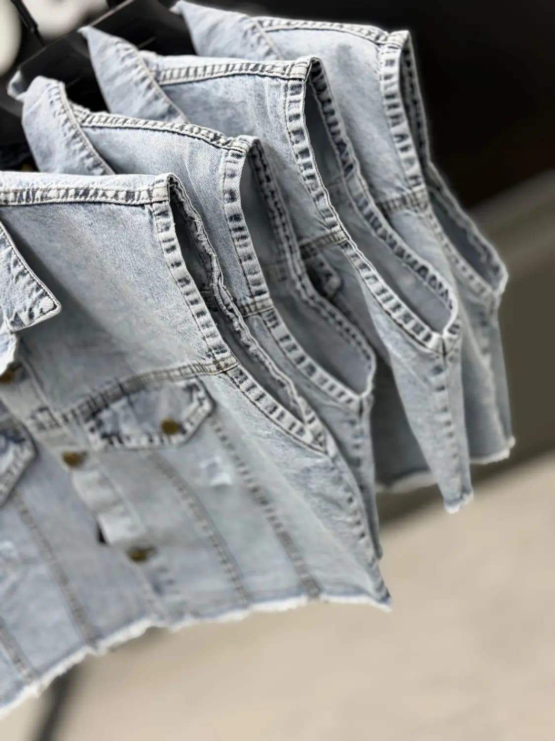 Vest jean pik کد 6108 — تصویر ۲