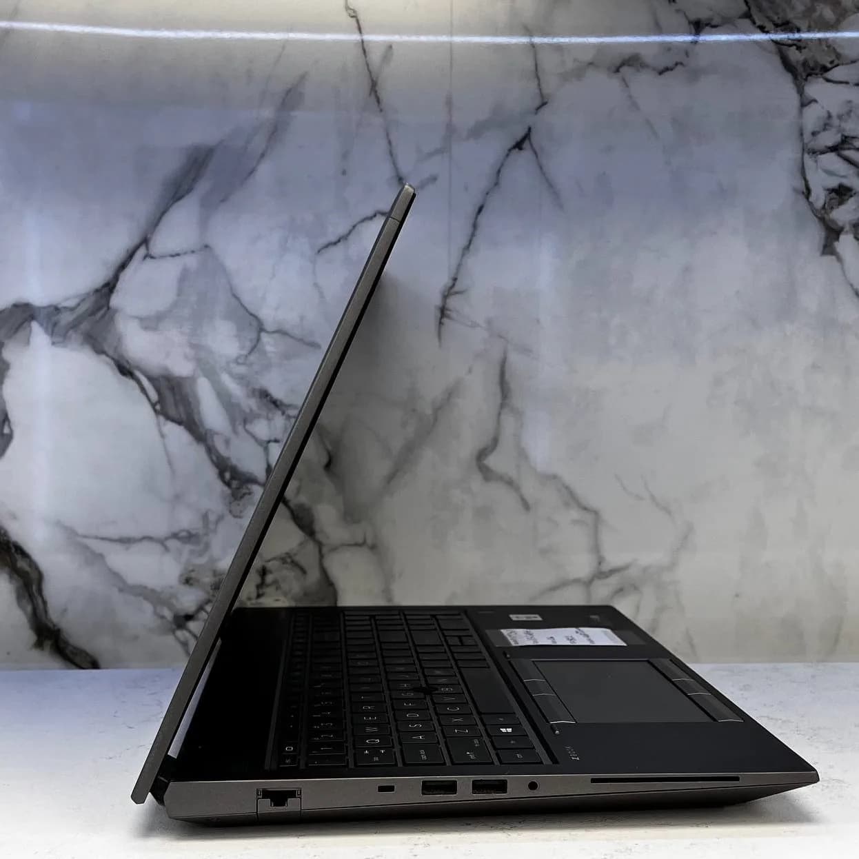 لپ تاپ استوک HP FURY 15 G7 | 15.6″ FHD | Core I7-10850H | 16GB RAM | 512GB SSD | 4GB T2000 — تصویر ۴