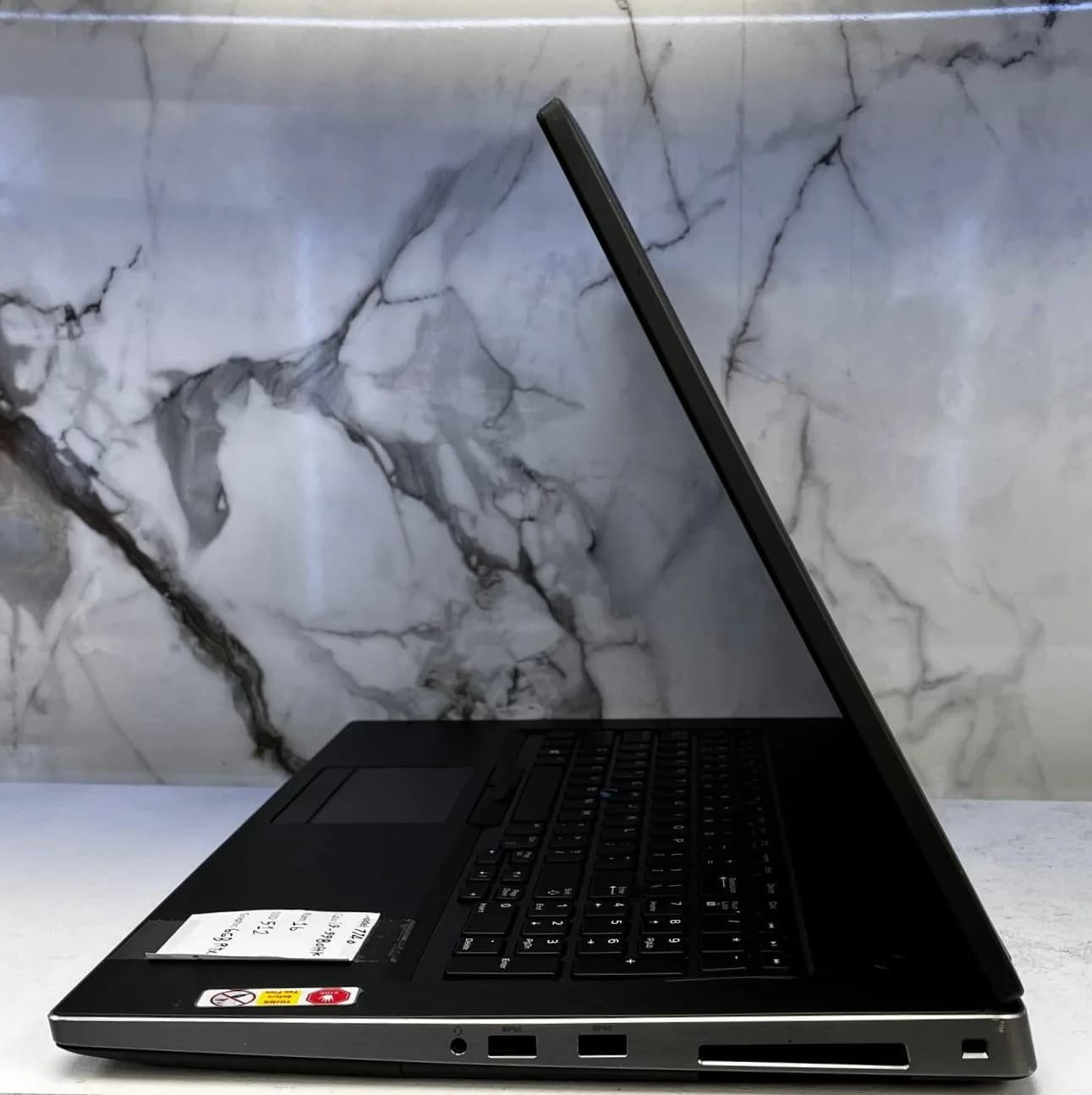 لپ تاپ استوک DELL PRECISION 7740 | 17″ FHD | CORE I9-9980HQ | 16GB RAM | 512GB SSD | 6GB RTX 3000 — تصویر ۳