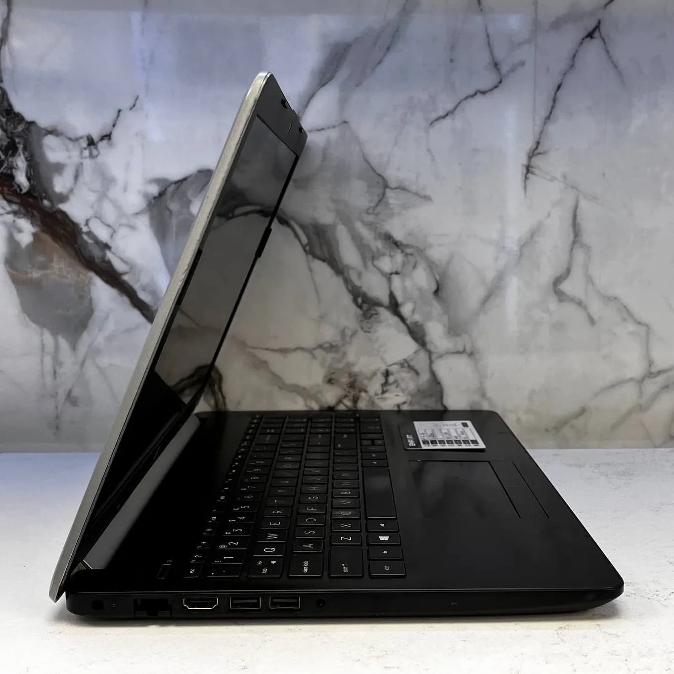 لپ تاپ استوک HP LAPTOP 15-DA | 15.6″ FHD | Core i5-8250U | 8GB RAM | 256GB SSD | Intel — تصویر ۷