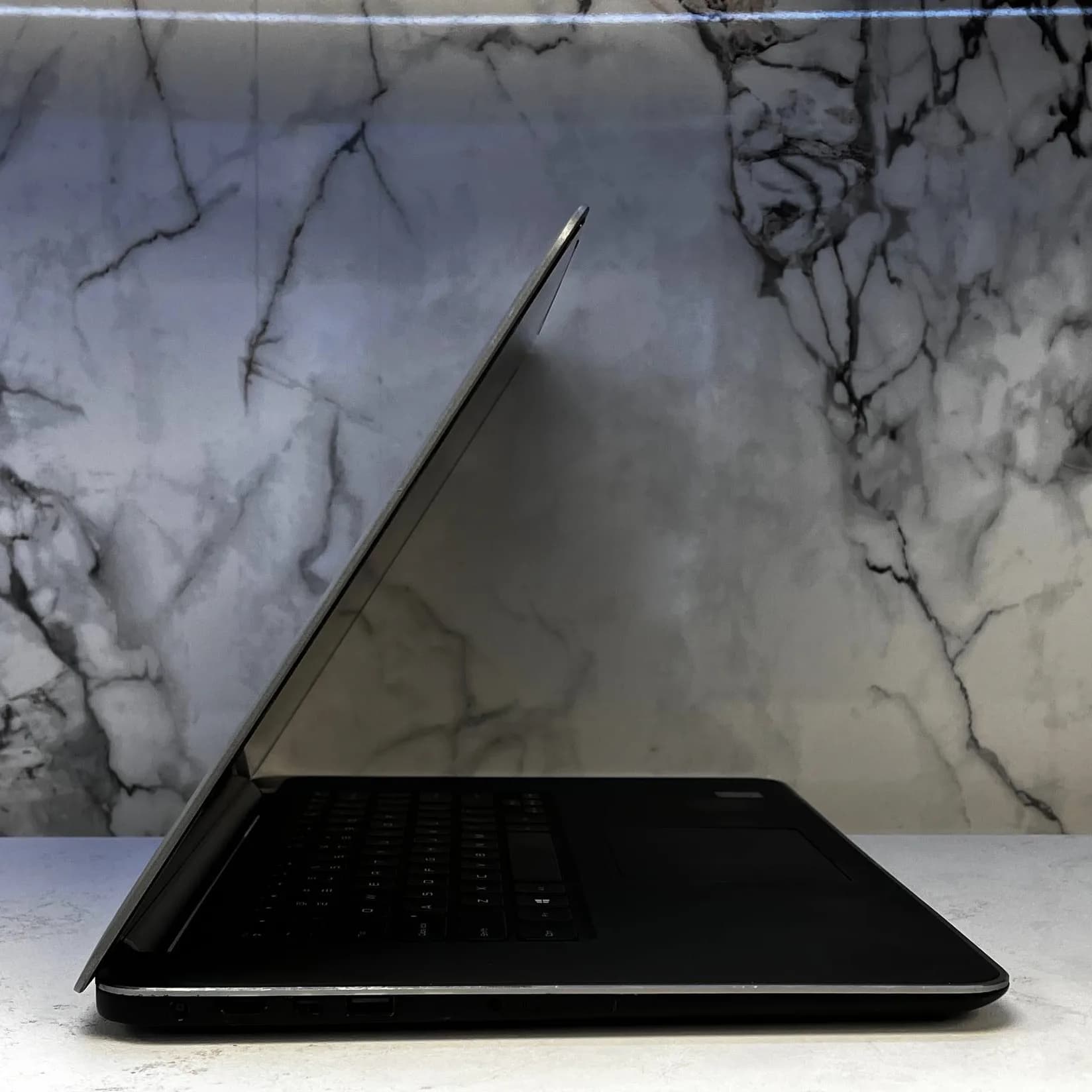 لپ تاپ استوک DELL M3800 | 15.6″ FHD | CORE I7-4712HQ | 8GB RAM | 256GB SSD | 2GB K1100 — تصویر ۱۰