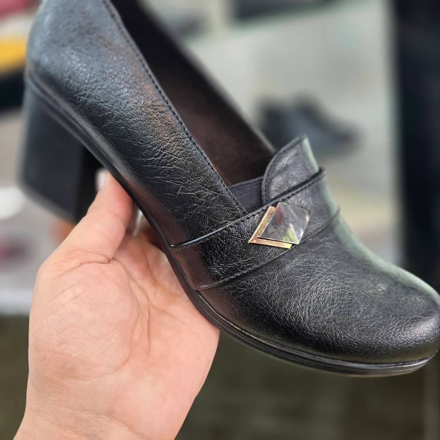 کفش زنانه یراق مربع — تصویر ۲