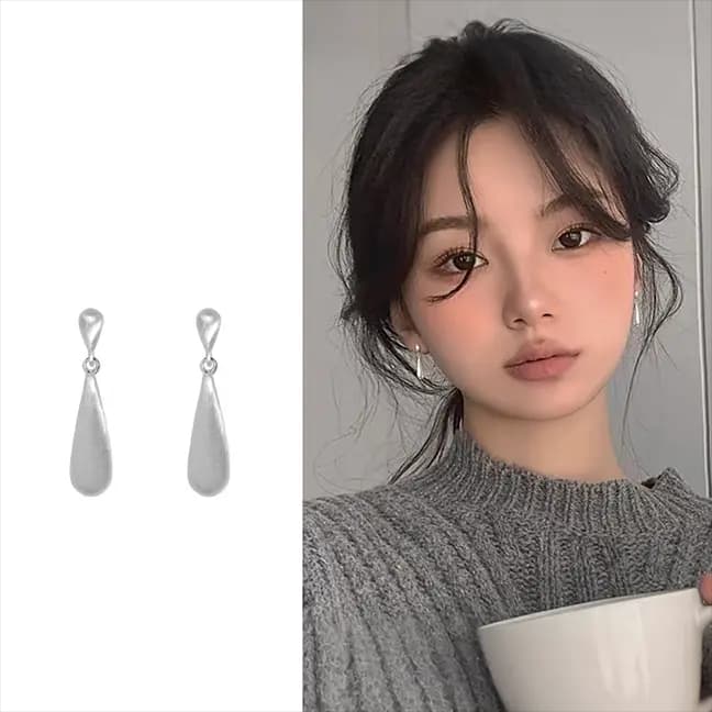 گوشواره اشکی نقره ای مینیمال — تصویر ۲