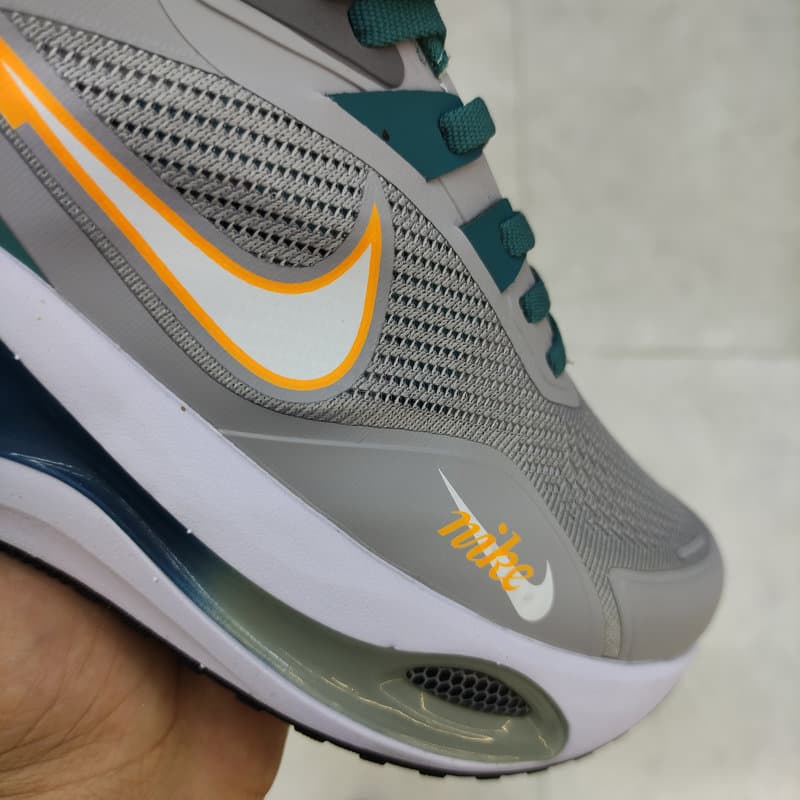 نایک Air Zoom Winflo V2 — تصویر ۷