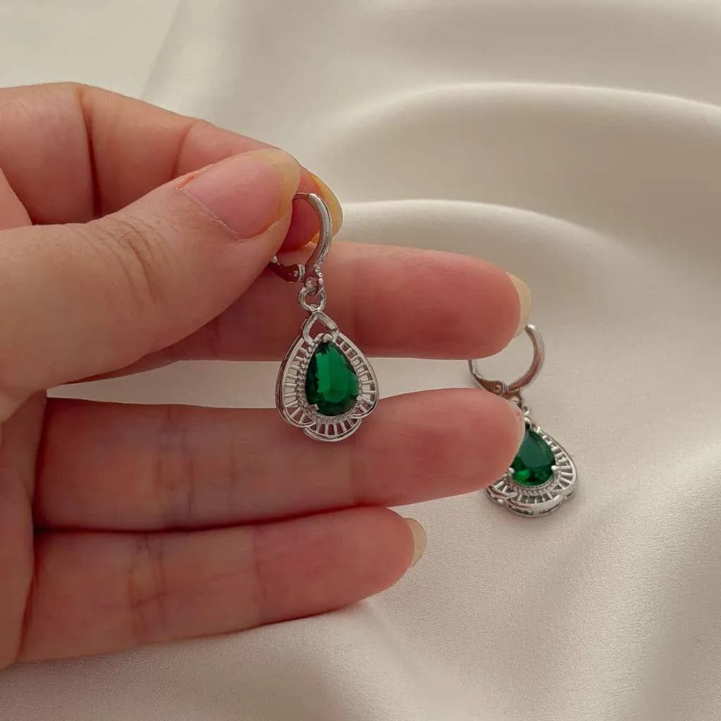 نیم ست اشکی نگین سبز زمردی نقره‌ای Fashion کد 3435 — تصویر ۳