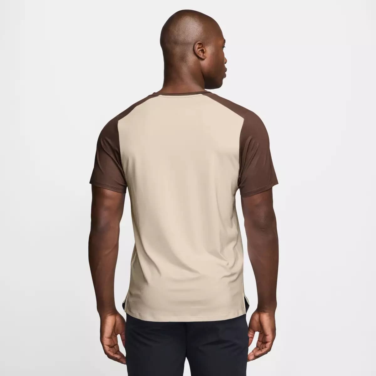 تیشرت مردانه نایکی مدل Nike Advantage Printed Striped Homme Marron — تصویر ۳