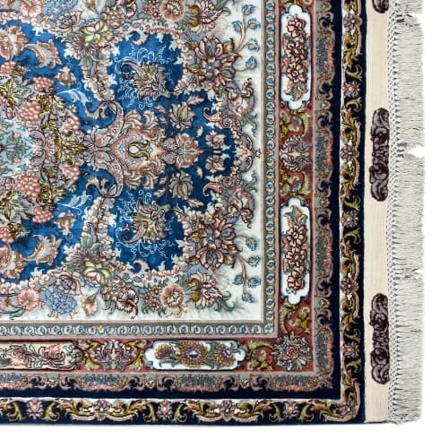 فرش دستباف یک و نیم متری نوین فر — تصویر ۳