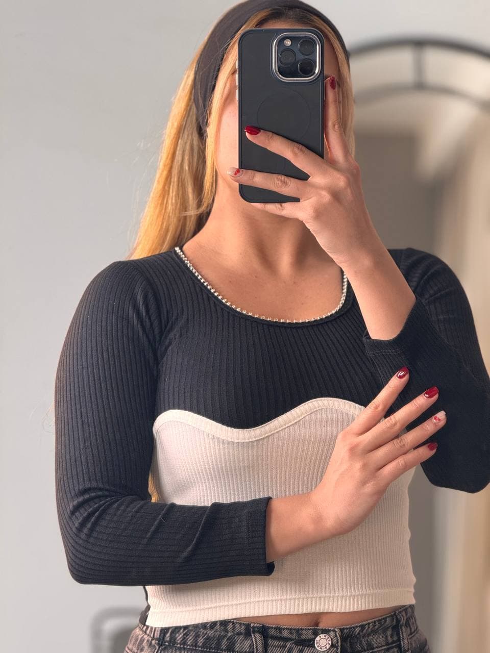 کراپ یقه خشتی نگین دار — تصویر ۲