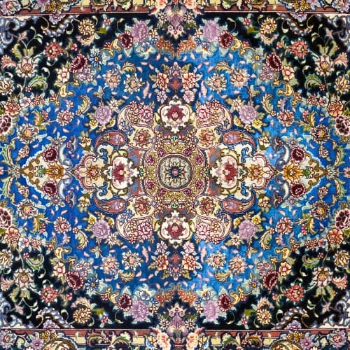 فرش دستباف یک‌ونیم‌متری سالاری تبریز — تصویر ۲