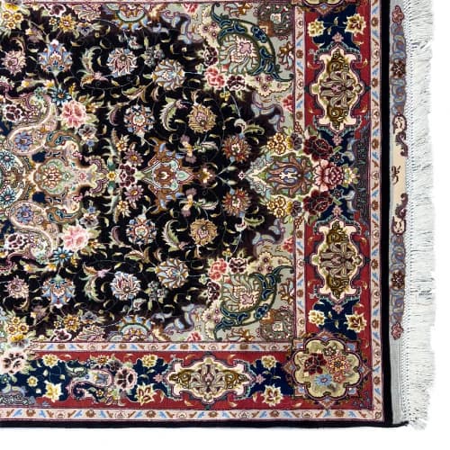 فرش دستباف یک و نیم‌ متری سالاری تبریز — تصویر ۳