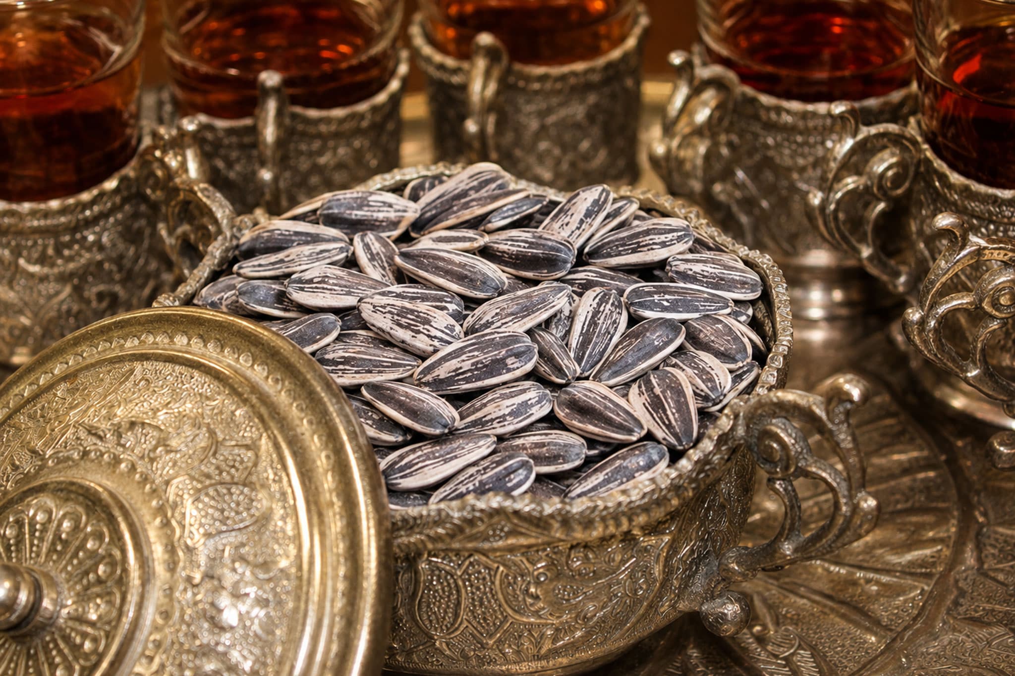 تخمه خام آفتابگردان دور سفید ایرانی اس 300