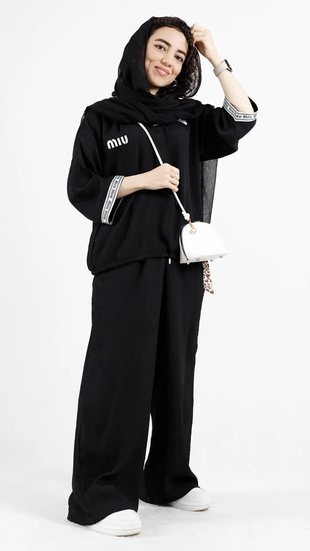 ست پلوشرت miu — تصویر ۴