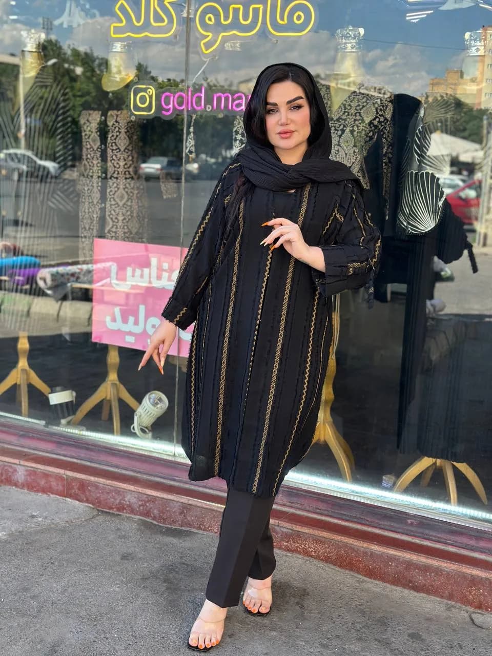 مانتو حریر سگگ دار — تصویر ۲