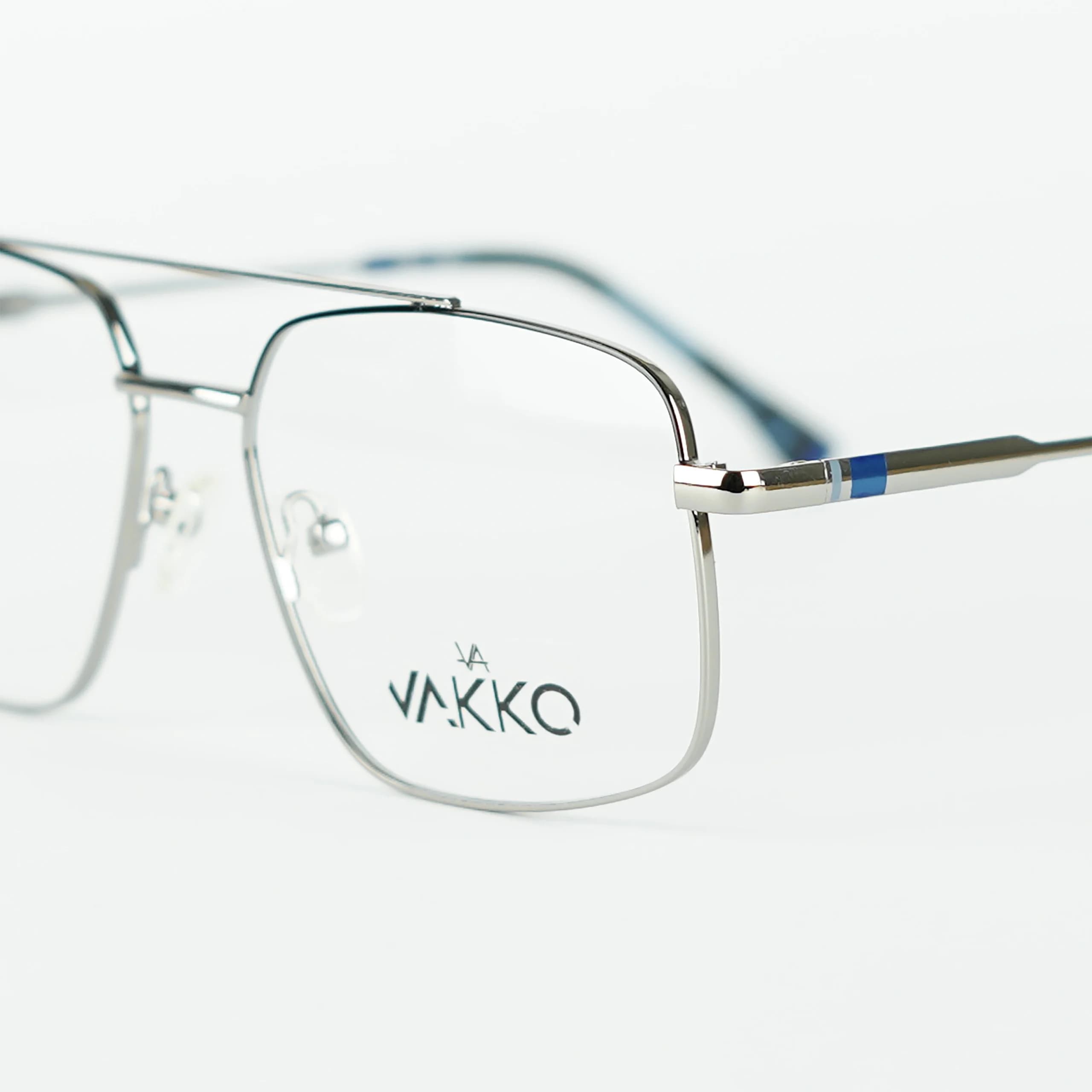 عینک طبی واکو VAKKO مدل 8078 | ترکیبی از طراحی مدرن، کیفیت ساخت و راحتی در استفاده روزمره — تصویر ۴