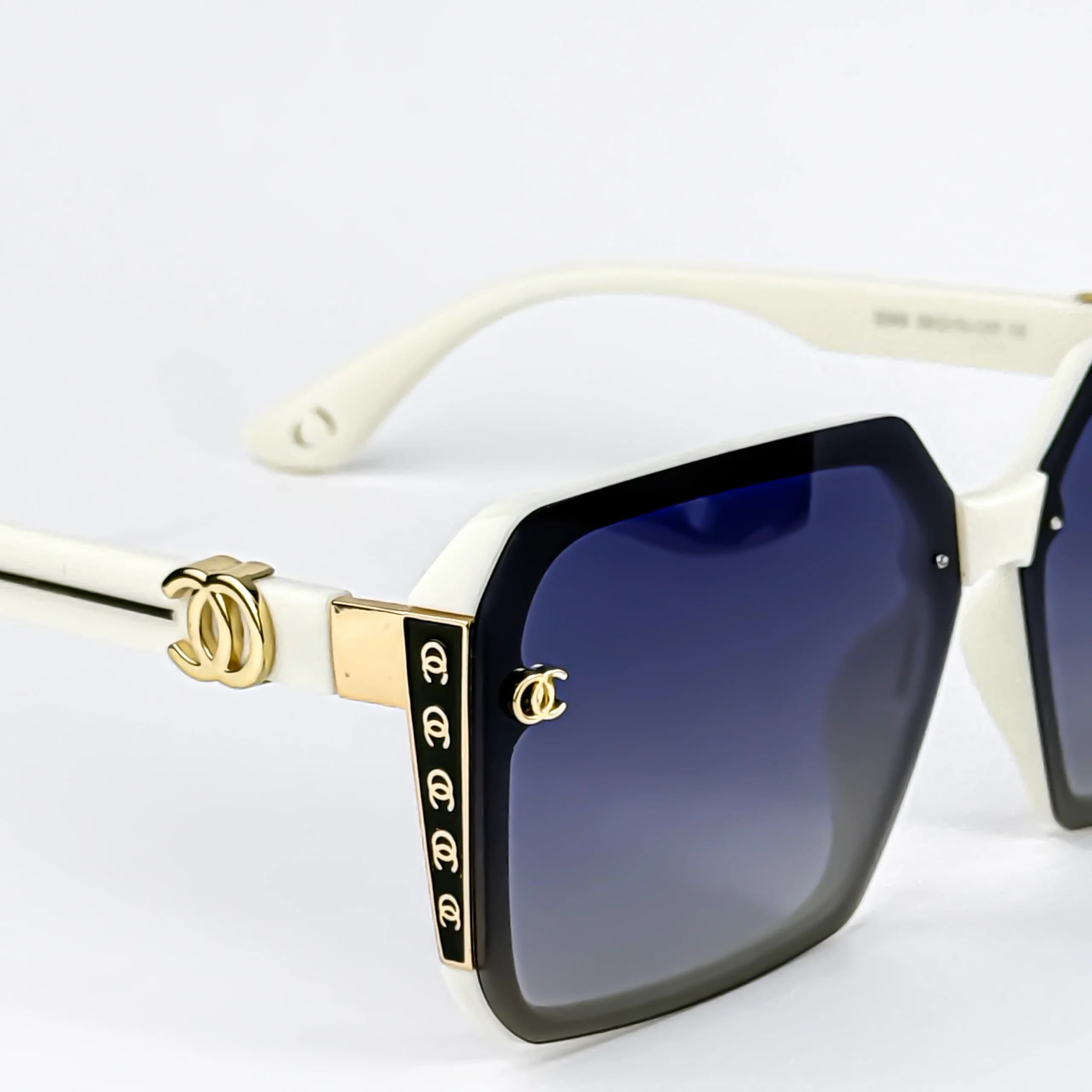 عینک آفتابی گوچی Gucci مدل 2588 | انتخاب لوکس برای خانم‌های شیک‌پوش — تصویر ۴