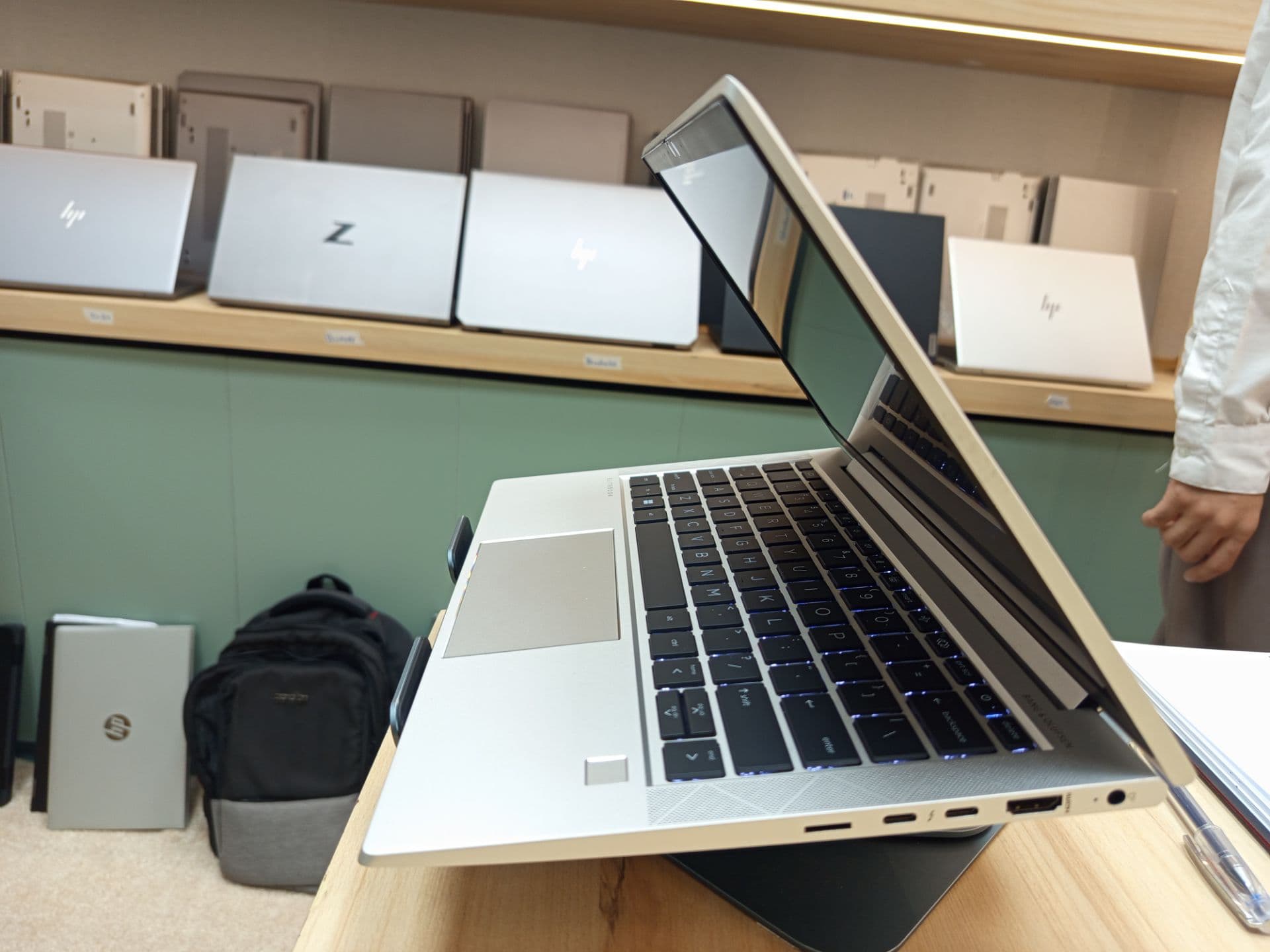 HP ELITI BOOK 830 G7 | I5-10210U |8GB | 256SSD | INTEL UHD | 13.5 FHD — تصویر ۵