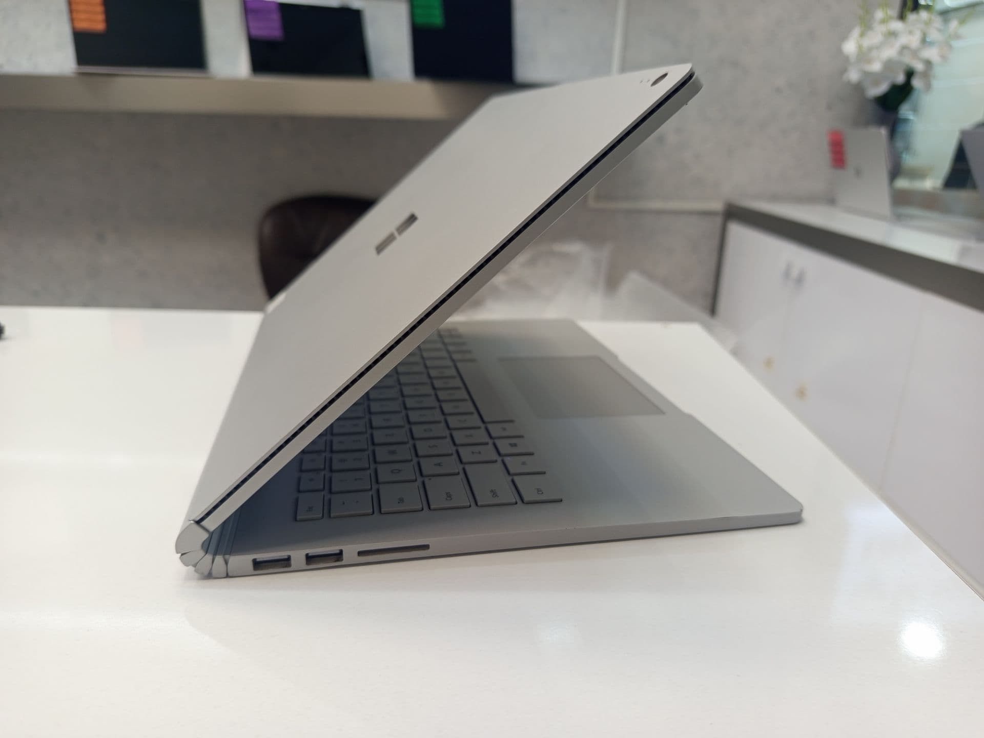 SURFACE BOOK 2 | I7-8650U | 8GB | 256SSD | 2GB GTX 1050 | 13,5 2K TOUCH تبلیت — تصویر ۶