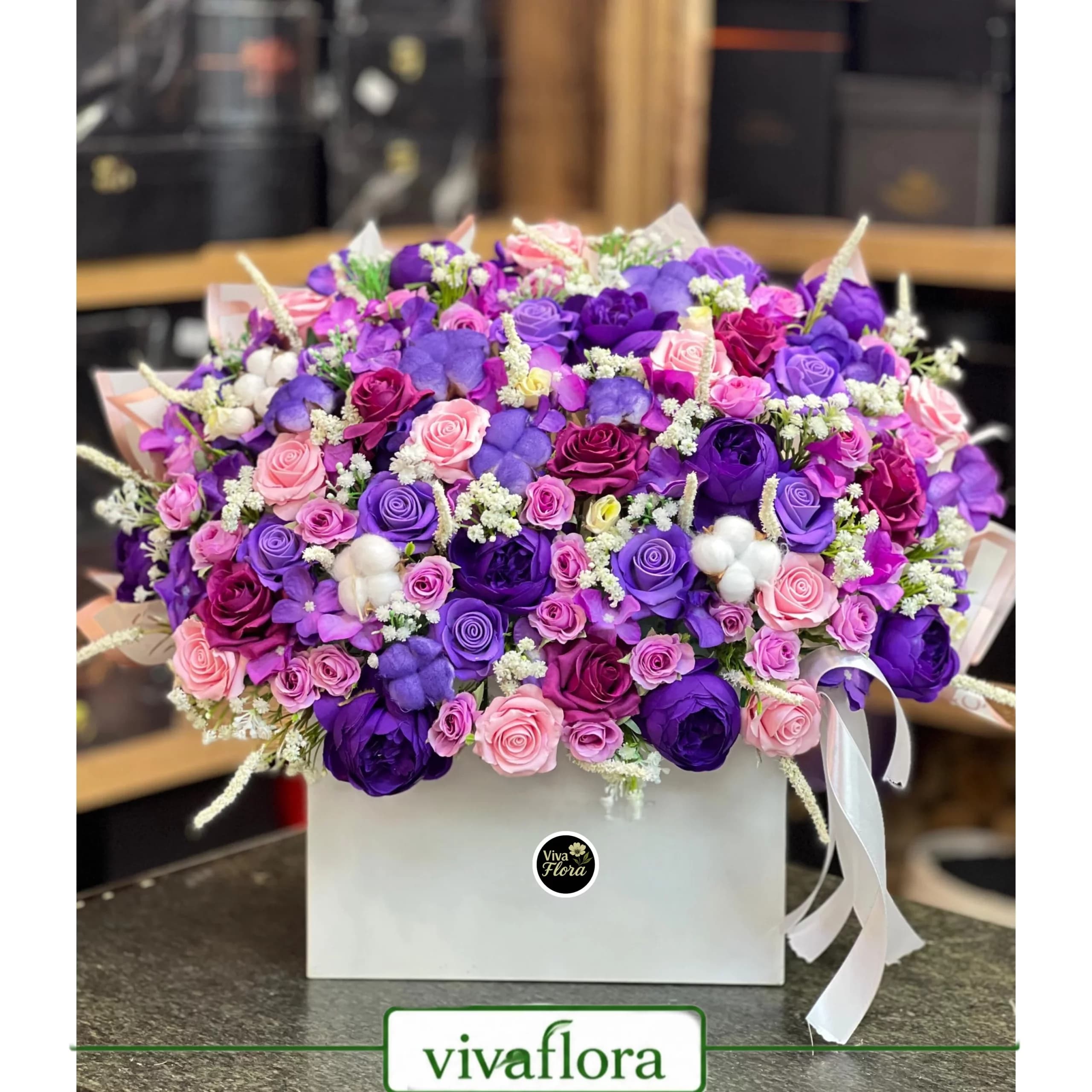 باکس گل مصنوعی لاکچری