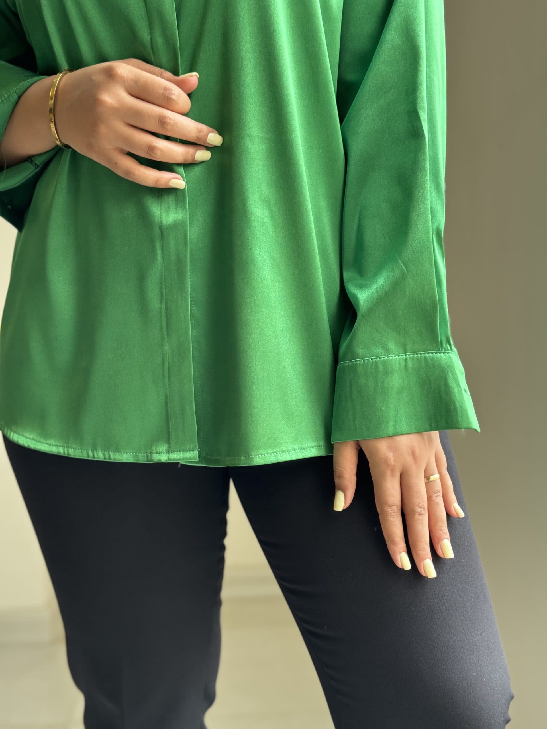 شومیز ساتن ابریشم سبز زارا کد141 — تصویر ۲