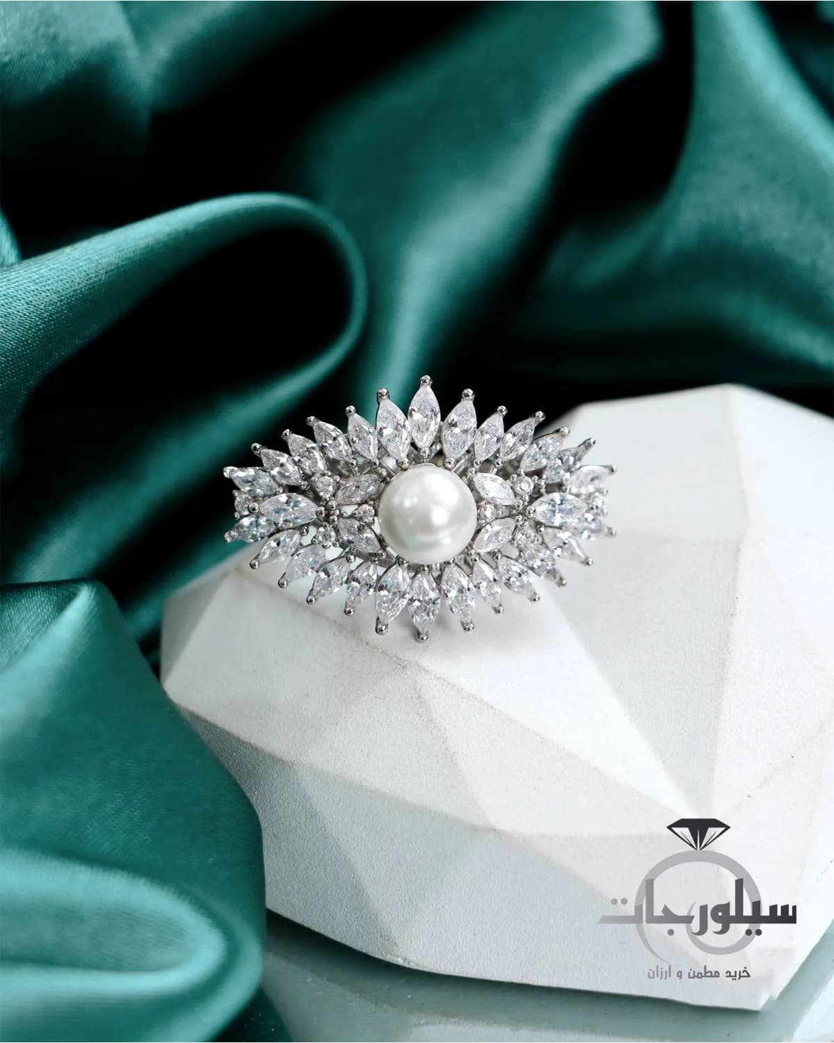 انگشتر نقره زنانه مروارید جواهری طرح گل — تصویر ۲