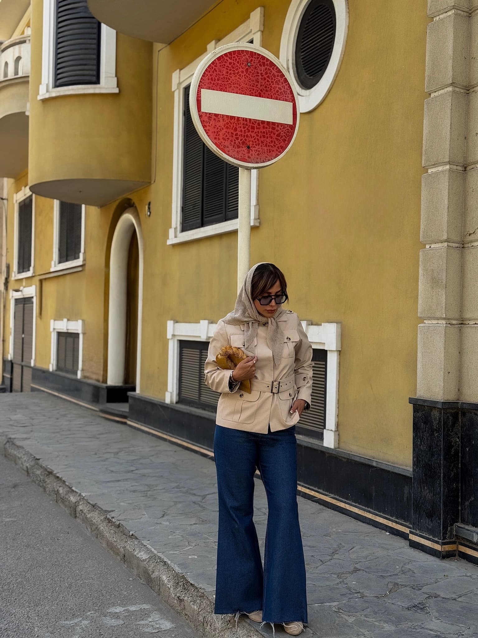 بارونی آبان — تصویر ۲