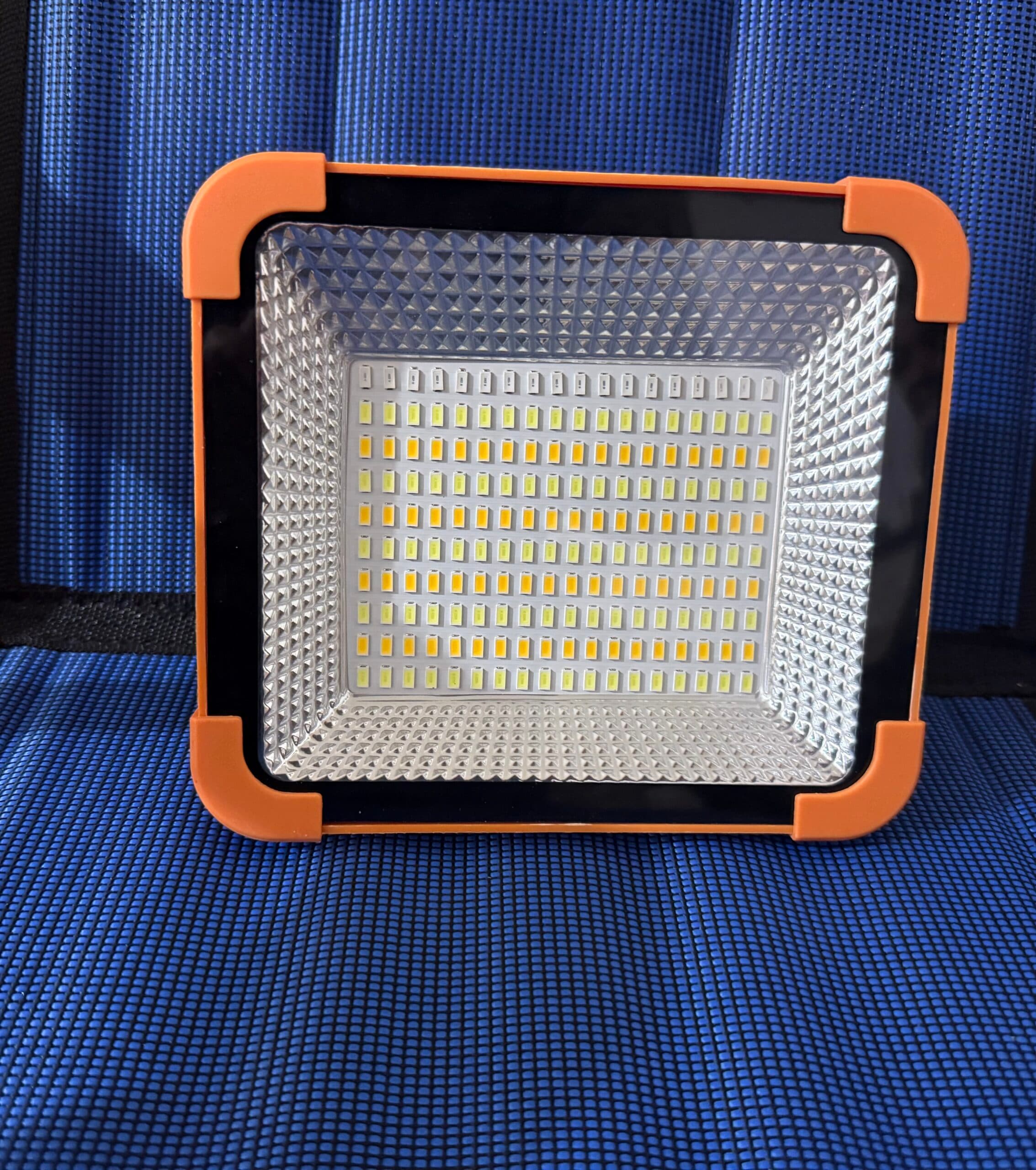پروژکتورسیار شارژی و خورشیدی SOLAR LED LIGHT دارای پاوربانک