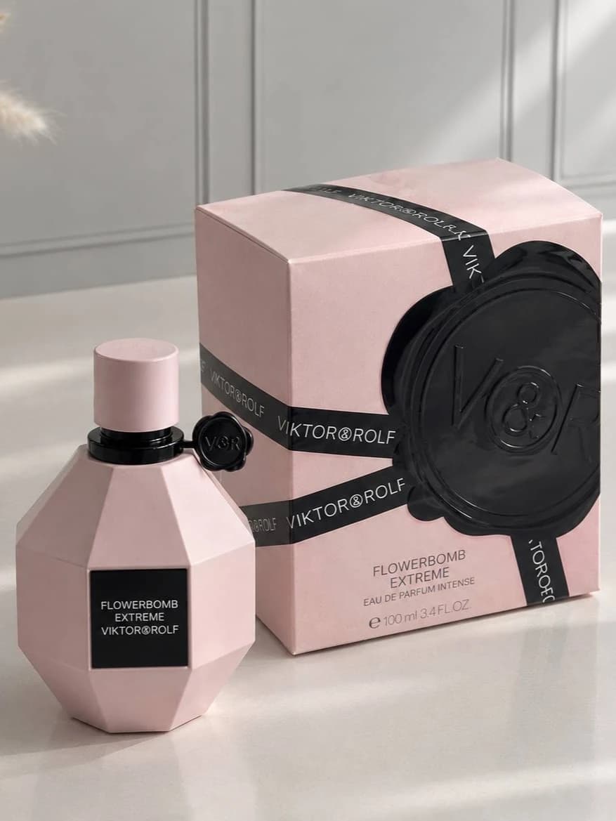 عطر ویکتور اند رولف فلاوربمب | Viktor Rolf Flowerbomb — تصویر ۳