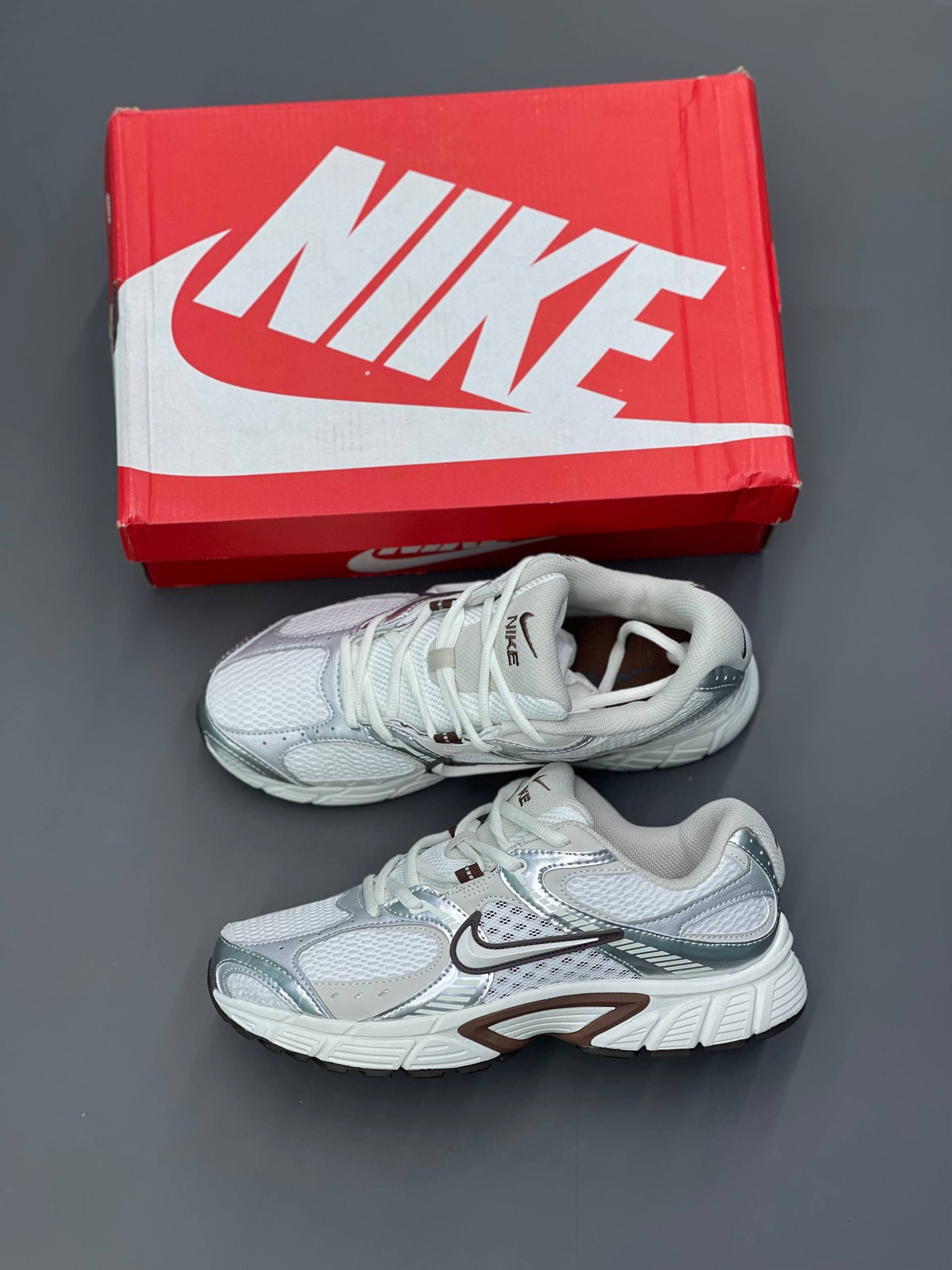Nike V5 RNR زنانه و مردانه – رنگ کرم / قهوه‌ای کد ۱۰۱ — تصویر ۳