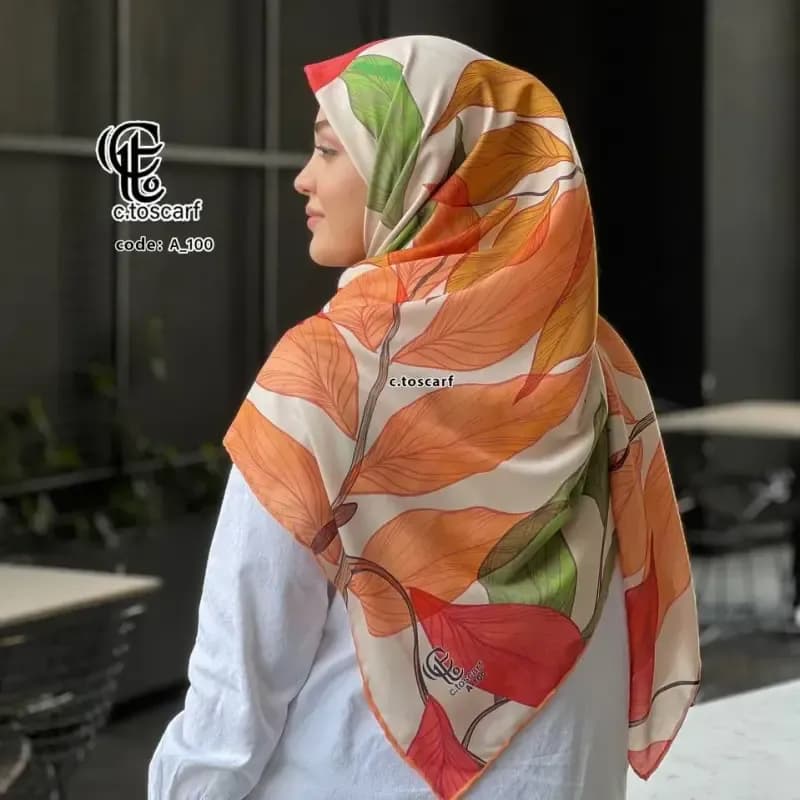 روسری نخ کاستوم قواره بزرگ 140 در 140 طرح رونیا نارنجی — تصویر ۲