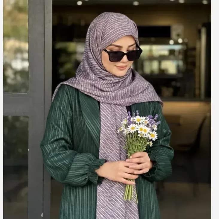 روسری نخ کاستوم طرح دیپلمات ریز سایز 140 — تصویر ۵