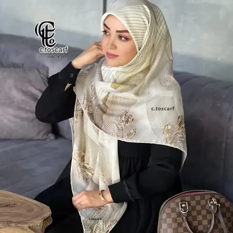 روسری نخی کاستوم طرح طلا قواره بزرگ 140 سانتیمتر دور چرخ دوز مزونی — تصویر ۲